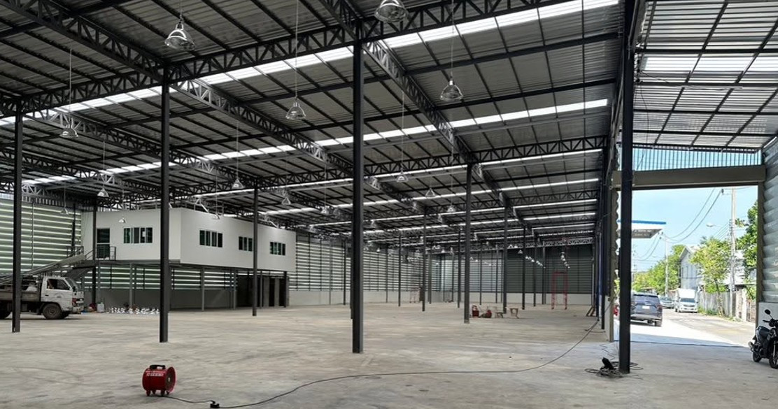 For Rent, 📦 Warehouse with Office ⛳ Soi Permsin 41, area📏 1,250 sq.m. – 2,500 sqm., 🚛 Trailer-accessible – รูปที่ 3