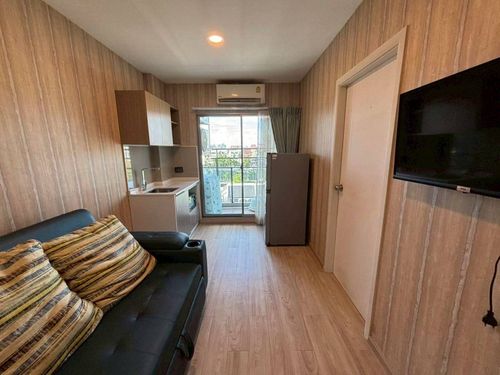 95463 - ขายพร้อมผู้เช่าฟีล คอนโด ลาดพร้าว 33 (Feel Condo Ladprao 33) 1 ห้องนอน ชั้น 5 27 ตร.ม. วิวไม่บล็อก ใกล้รถไฟฟ้าสายสีน้ำเงินสถานีลาดพร้าว ตกแต่งสวย เฟอร์นิเจอร์และเครื่องใช้ไฟฟ้าครบ