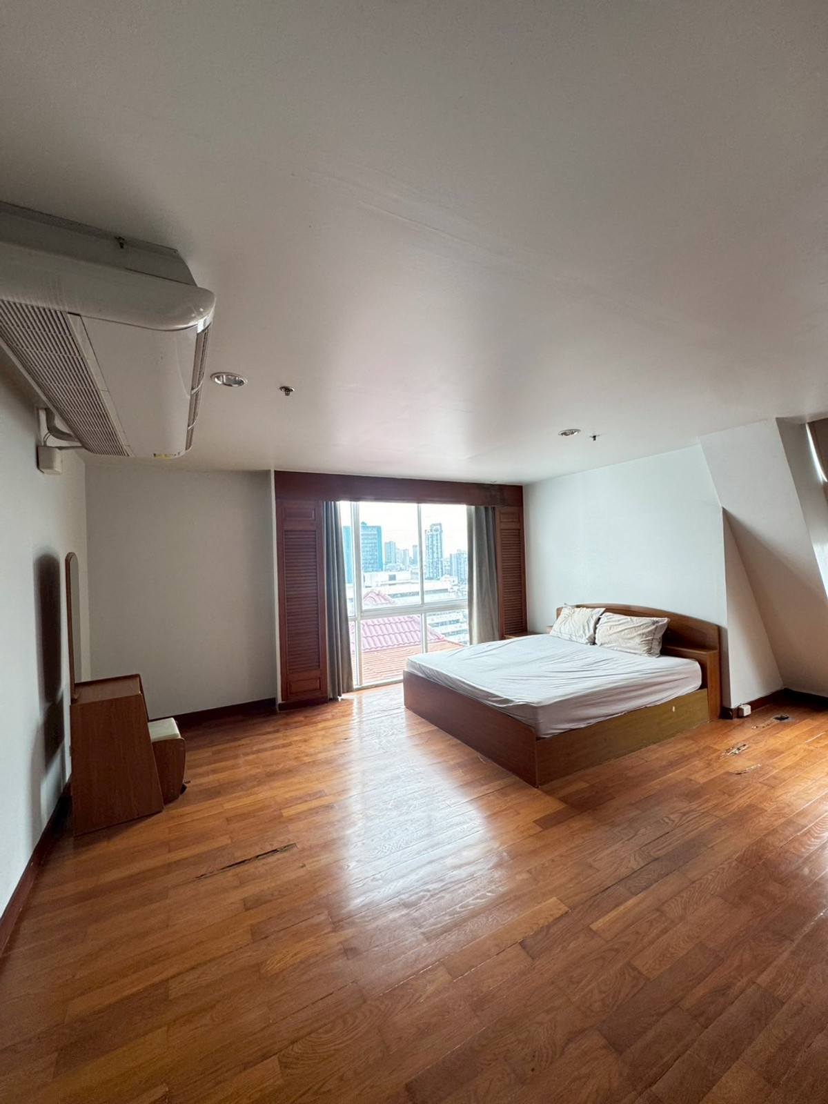 ✨The Executive Regent✨3 beds 3 baths, Size 250 sqm., near BTS / MRT Khlong Toei (2.8 km) Tel.0982645161 ✨The Executive Regent✨3 beds 3 baths, Size 250 sqm., near BTS / MRT Khlong Toei (2.8 km) Tel.0982645161