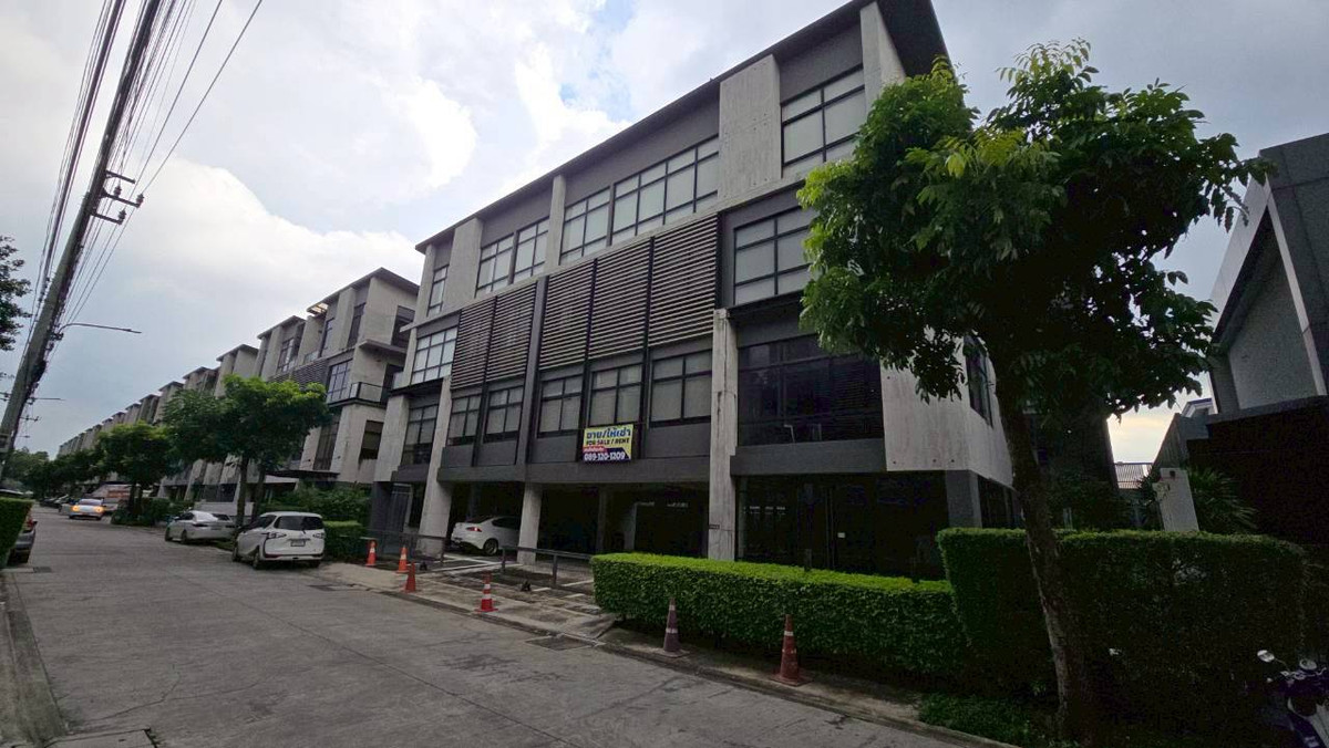 4-story office for sale, loft style - District Sriwara project, fully decorated with imported furniture. 4-story office for sale, loft style - District Sriwara project, fully decorated with imported furniture.