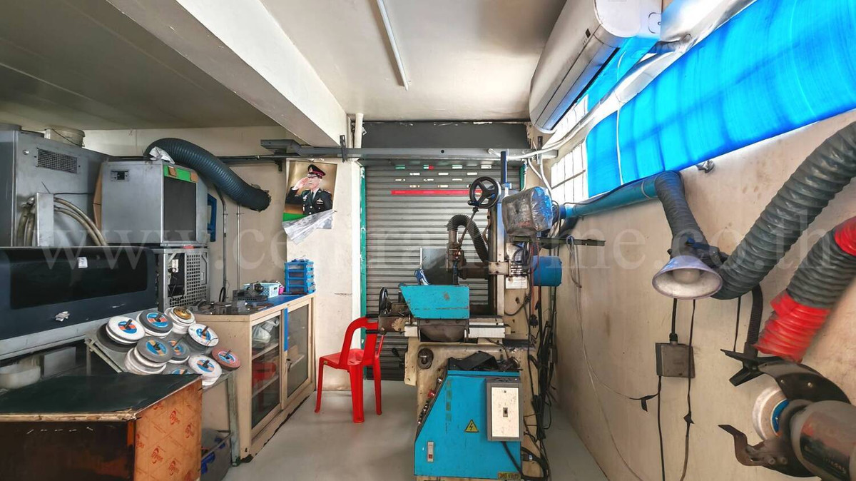 Commercial building, 4 and a half floors, 2 units, Phahonyothin Road (Rangsit - Nava Nakhon), near Talad Thai, very cheap. – รูปที่ 4