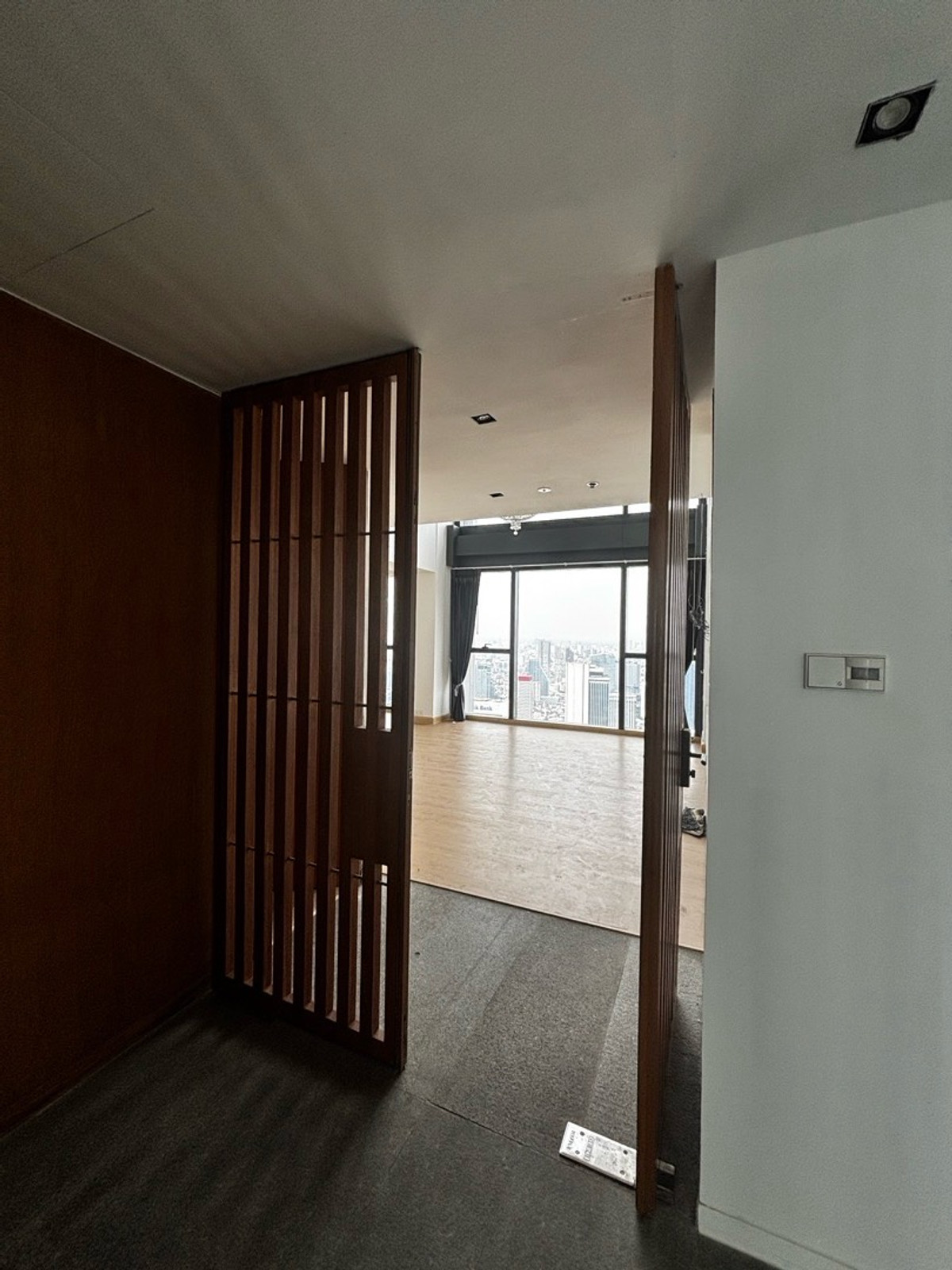For rent The Met Condominium Luxury Triplex Penthouse with Private Infinity Pool  – รูปที่ 3