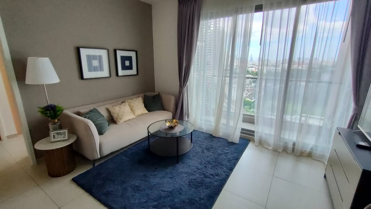 ขายคอนโด The Lofts Ekkamai ราคา 8,200,000 บาท [JZsr251105]