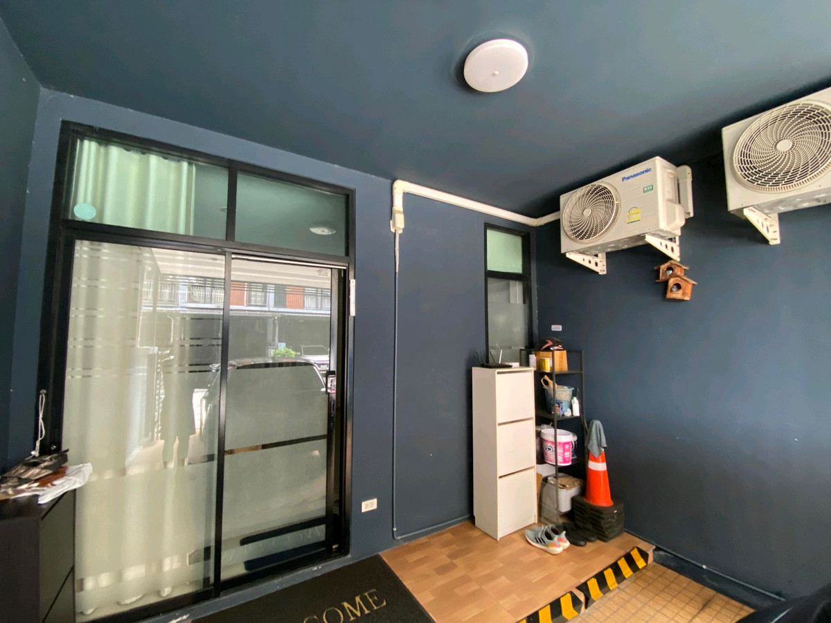 ขายทาวน์โฮม 4 ชั้น Haus 35 แจ้งวัฒนะ สภาพดี ต่อเติมครัว พร้อมระบบโซล่าเซลล์ – รูปที่ 2