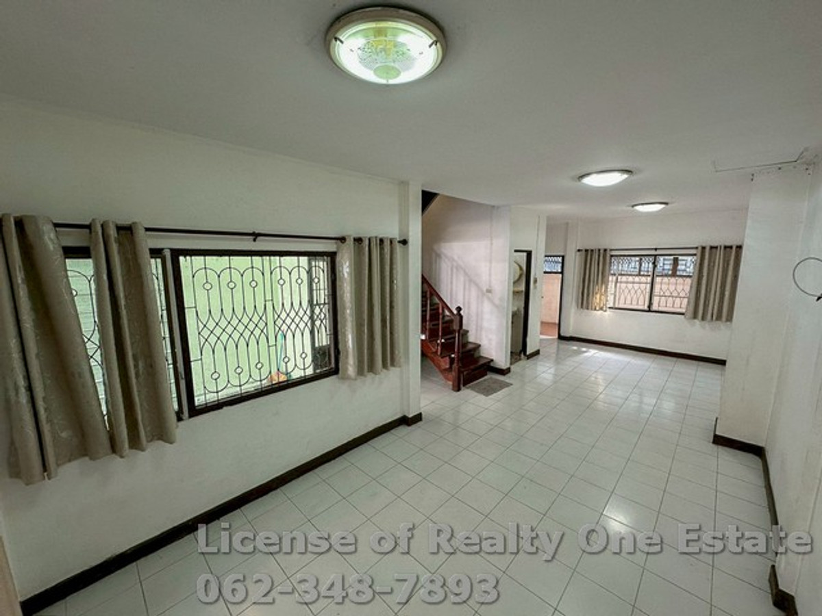 Townhouse for sale, good location Wararak Village, Ramintra - Khubon, Soi Liab Khlong Song 27 – รูปที่ 3