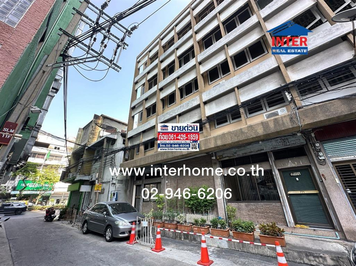 Commercial building, 5 floors, 68.8 sq m. Commercial building, shophouse, Soi Silom 15. Near Wat Khaek Silom Shophouse, Soi Silom 15, Silom Road, Silom Road, Narathiwat Ratchanakarin Road, Bang Rak District, Bangkok Commercial building, 5 floors, 68.8 sq m. Commercial building, shophouse, Soi Silom 15. Near Wat Khaek Silom Shophouse, Soi Silom 15, Silom Road, Silom Road, Narathiwat Ratchanakarin Road, Bang Rak District, Bangkok