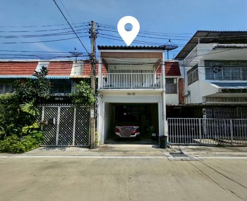 Townhouse for sale, 2 floors, 19 square meters, Sinpatthana Village 1, extension, very beautiful. Next to Bang Kruai-Sai Noi Road, Soi 1/1, near Charansanitwong Road, Expressway, Bang Kruai District, Nonthaburi Province.