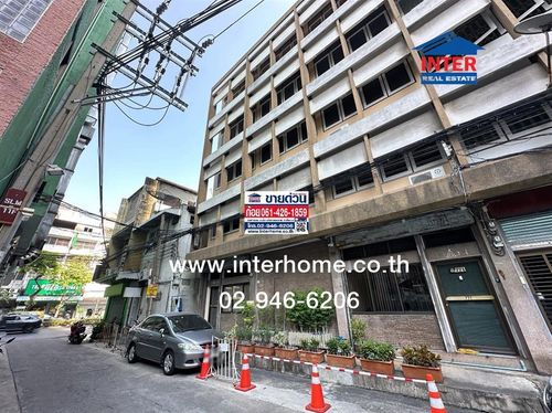 Commercial building, 5 floors, 68.8 sq m. Commercial building, shophouse, Soi Silom 15. Near Wat Khaek Silom Shophouse, Soi Silom 15, Silom Road, Silom Road, Narathiwat Ratchanakarin Road, Bang Rak District, Bangkok