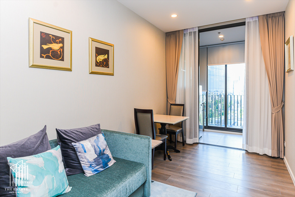 Condo for RENT *Whizdom Essence ห้ามพลาด!! ห้องแต่งสวย เฟอร์ครบ @23,000 Baht