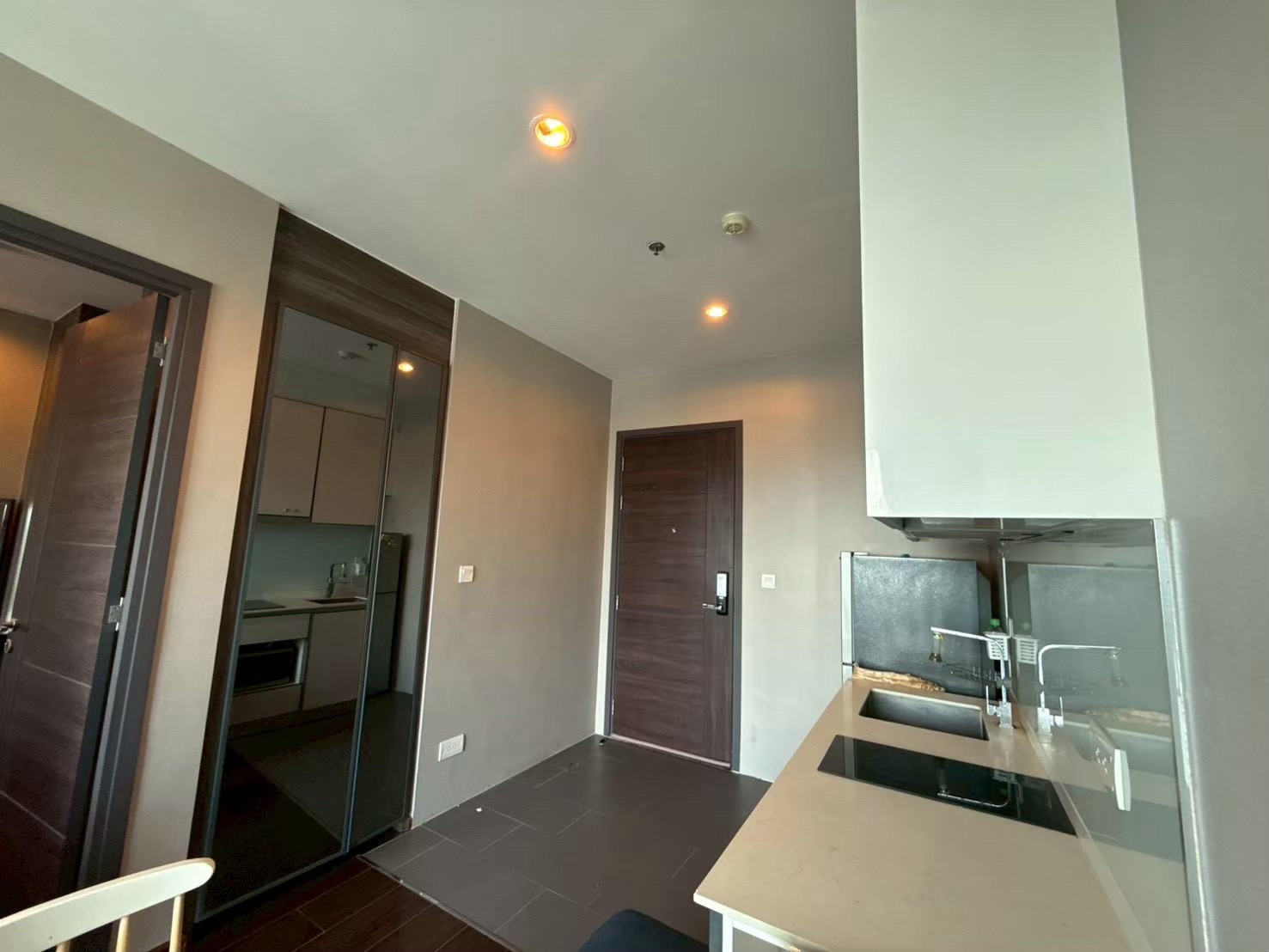 C-Ekkamai Condo – รูปที่ 4