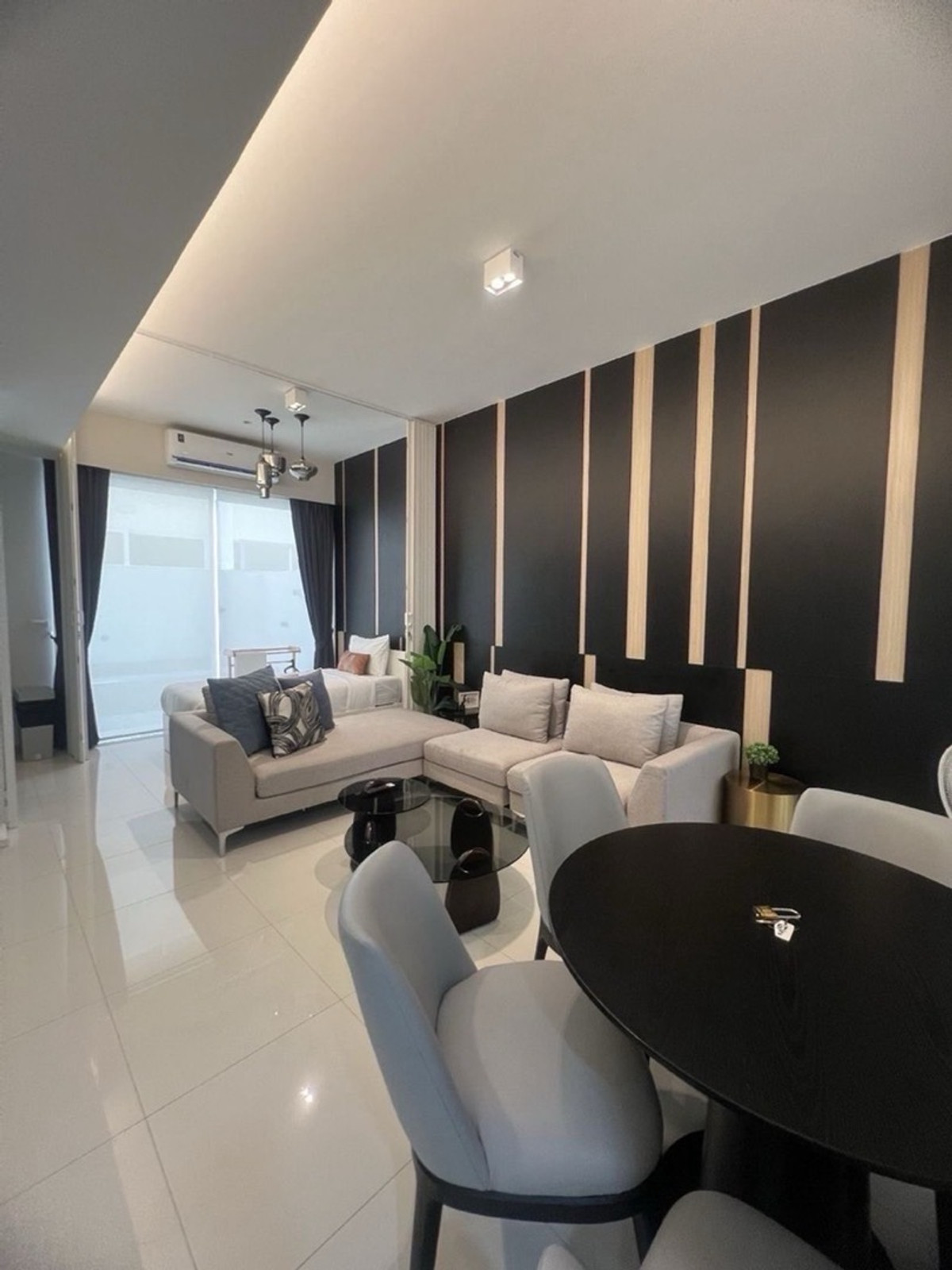 🔥FOR RENT ราคาพิเศษ 60K🔥#ทาวน์โฮมสร้างใหม่ เครื่องใช้ไฟฟ้า + เฟอร์นิเจอร์ครบ พร้อมเข้าอยู่ได้เล๊ยย เหมาะสำหรับอยู่อาศัย ทำเล ใจกลางเมืองสุขุมวิท เข้าออกได้หลายเส้นทาง ซอยสุขุมวิท 93 และถนนอ่อนนุช  – รูปที่ 3
