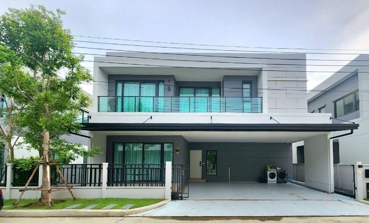Single house for sale Centro Bangna near Mega Bangna. Single house for sale Centro Bangna near Mega Bangna.