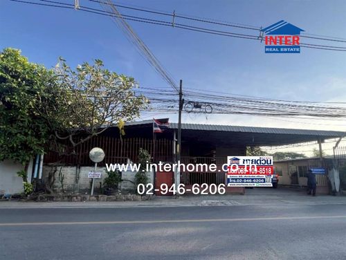 Land + office + warehouse 308 sq m. Land + office + warehouse Soi Nawamin 111, Intersection 4, Soi Yothin Phatthana, near CDC, The Crystal, Prasertmanukit Road. Kaset-Nawamin Road, Bang Kapi District, Bangkok