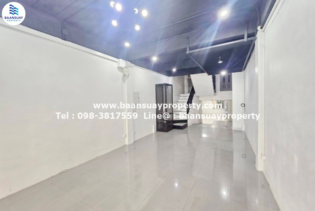 ให้เช่า ตึกแถว  4.5 ชั้น เล่นระดับ  ซอยศรีนครินทร์ 24 ตรงข้าม ห้างธัญญะพาร์ค ศรีนครินทร์ – รูปที่ 3