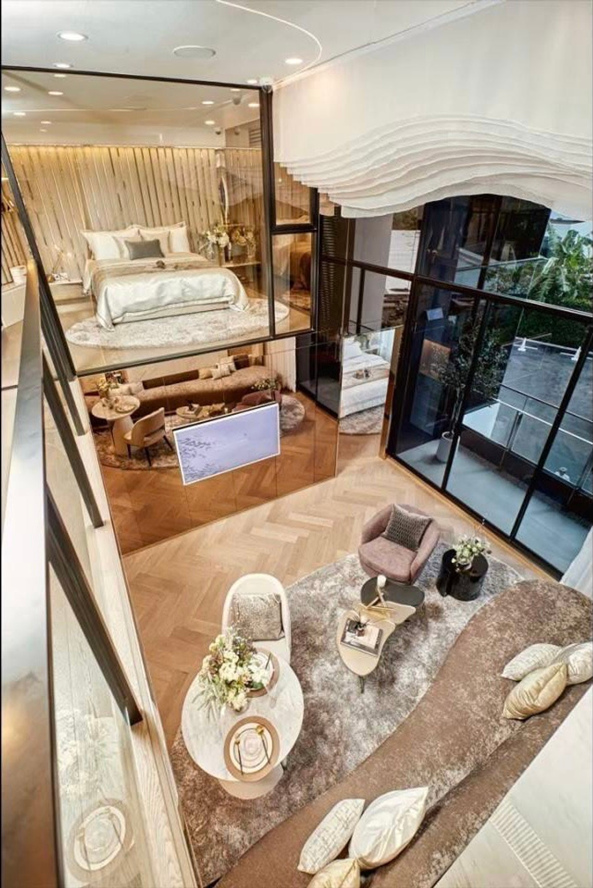 Origin Thonglor World sells lowest in the market, beautiful room number, 2 bedrooms, receives 2 million in cashback. Origin Thonglor World sells lowest in the market, beautiful room number, 2 bedrooms, receives 2 million in cashback.