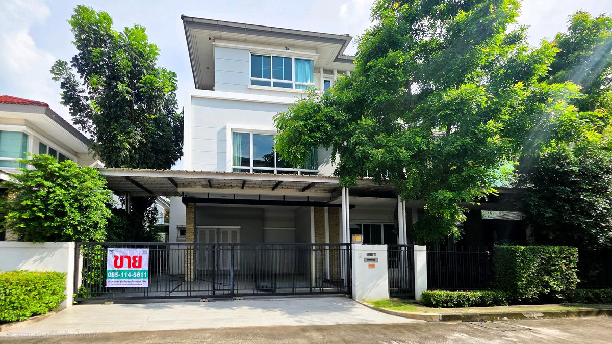 บ้านเดี่ยวหลังมุม แกรนด์บางกอกบูเลอวาร์ด รามอินทรา บ้านหรู บรรยากาศร่มรื่น ติดถนนใหญ่ ใกล้รถไฟฟ้า MRT สายสีชมพู
