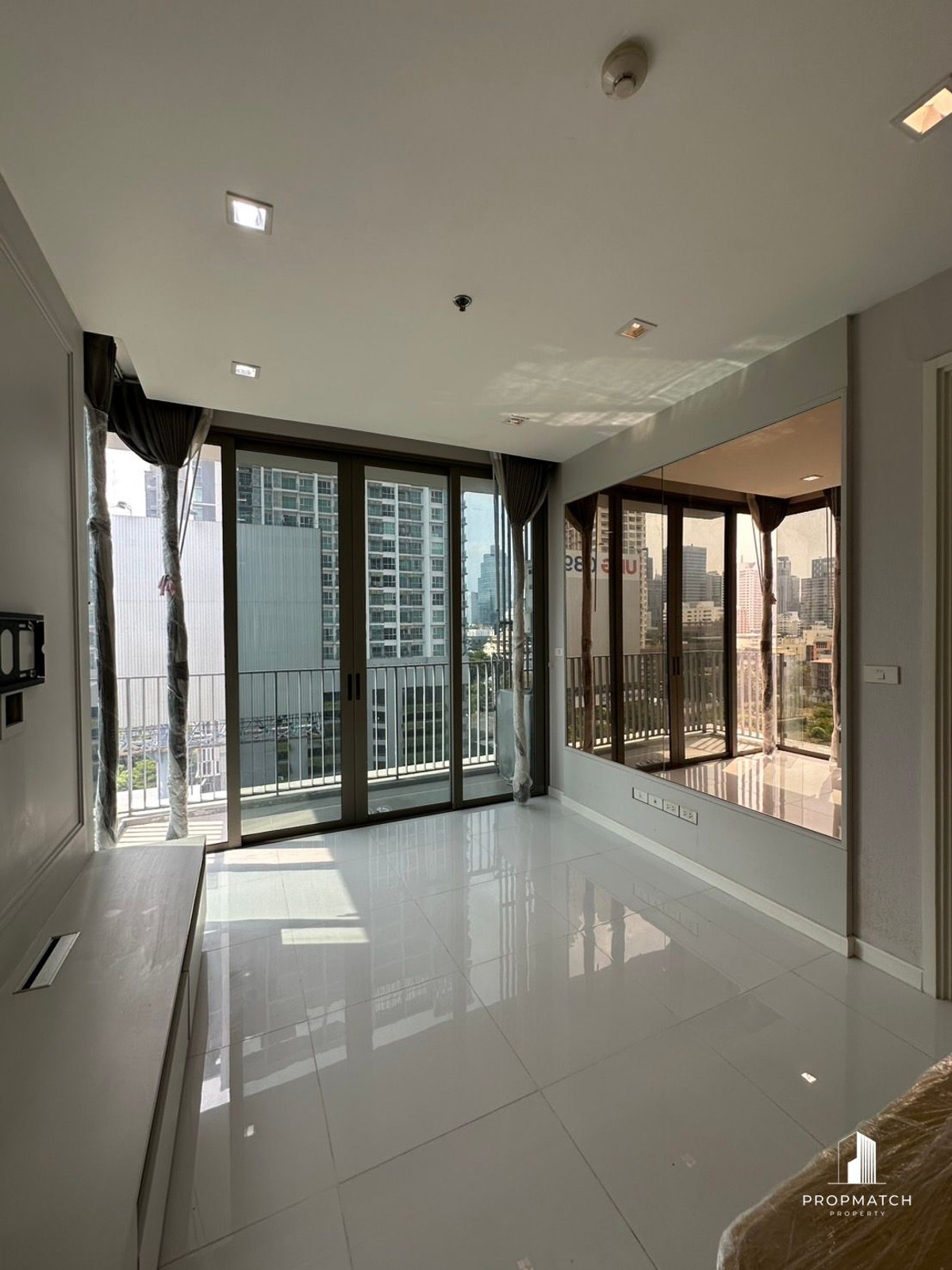 ✨Flash Deal ✨NARA 9 ( 1Bed 1Bath 43SQM.) พร้อมอยู่ ! เพียง 5,600,000บาท Tel.0981315848 @propmatch ✨Flash Deal ✨NARA 9 ( 1Bed 1Bath 43SQM.) พร้อมอยู่ ! เพียง 5,600,000บาท Tel.0981315848 @propmatch