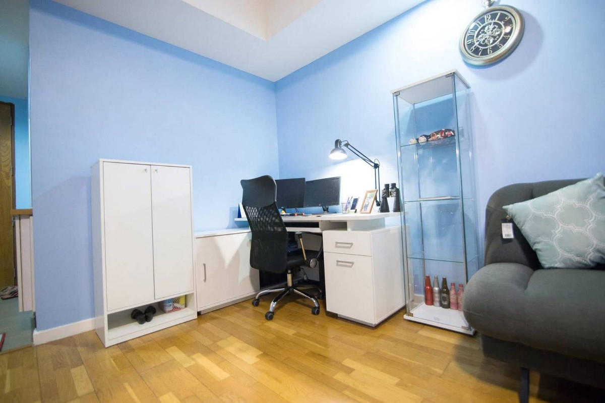 Ready to move  Studio  at location Sathorn Silom  Road  !!! best price  – รูปที่ 4