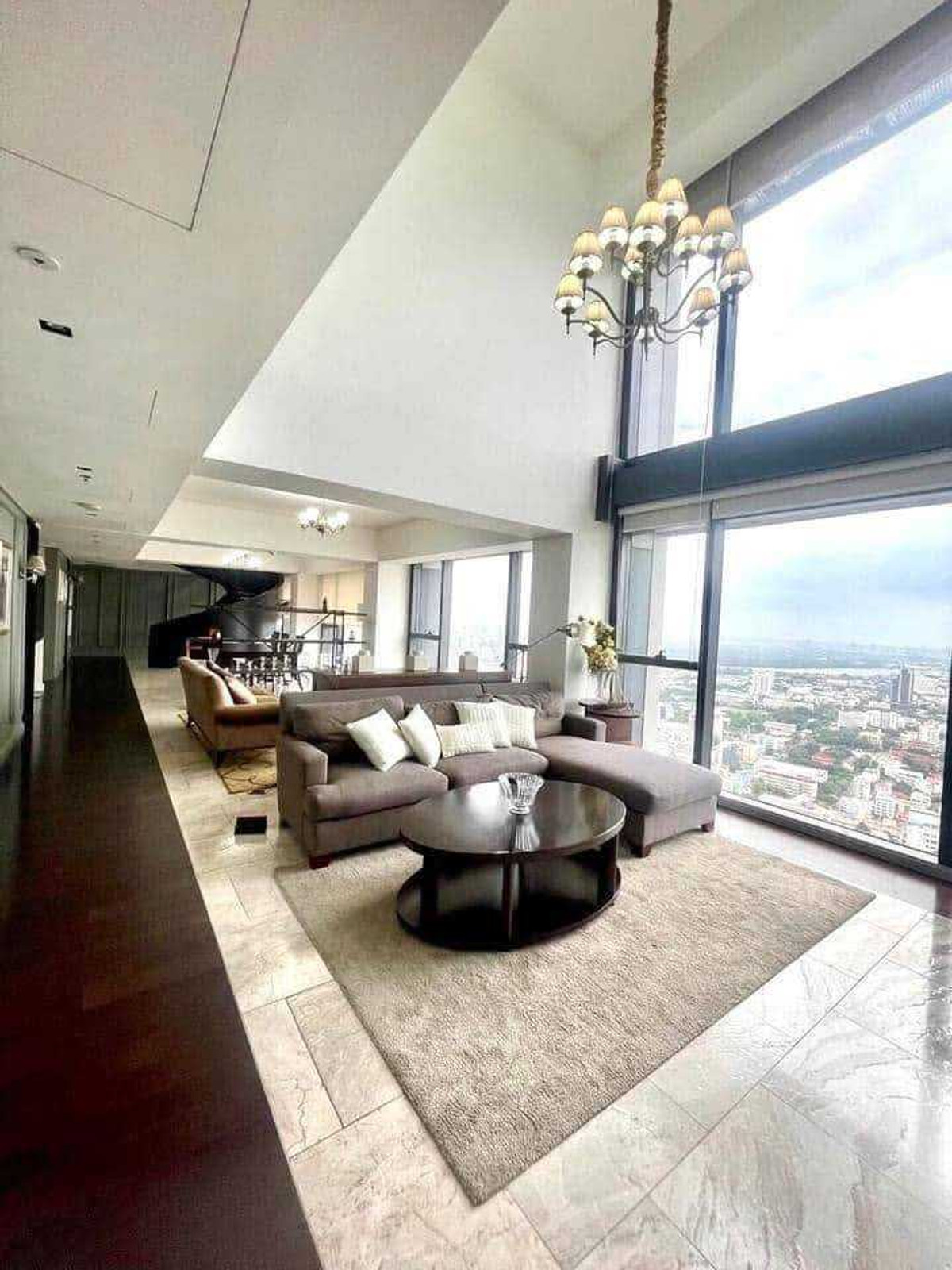 ให้เช่าคอนโด The Met Condominium Duplex ชั้น 54-55 ตึก D 366 ตร.ม. – รูปที่ 2