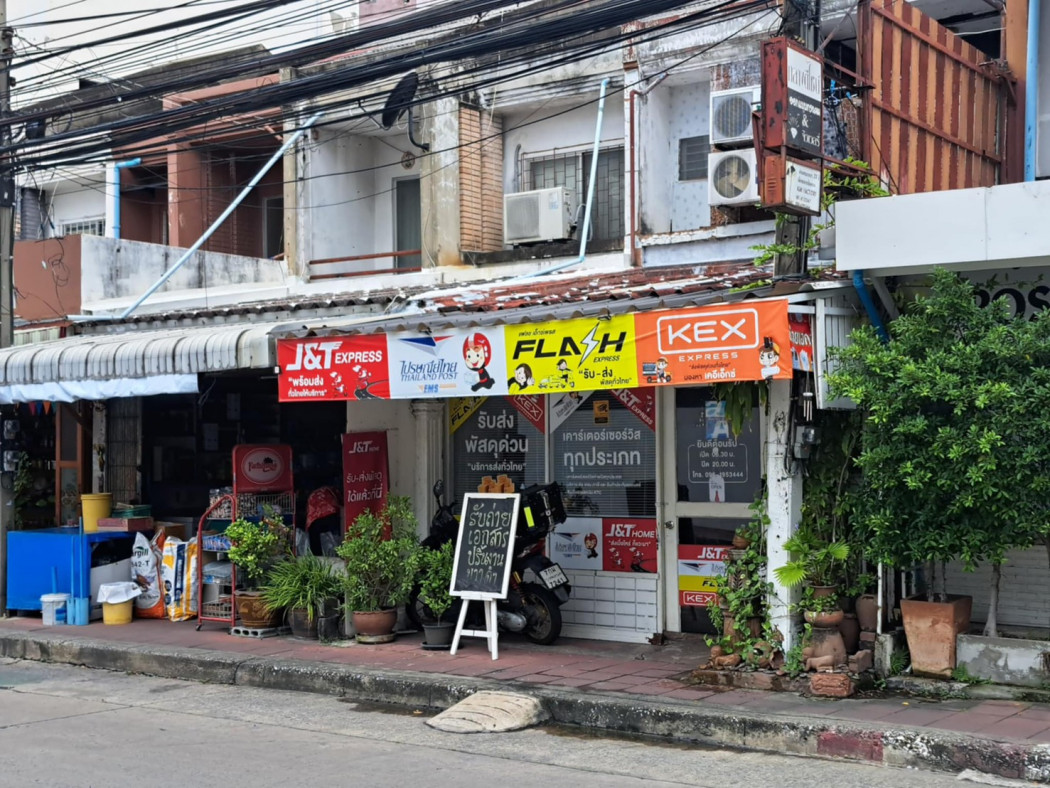 2-storey shophouse for sale, good location, next to the road, Soi Ngamwongwan 43, suitable for business, size 17 sq m. – รูปที่ 2