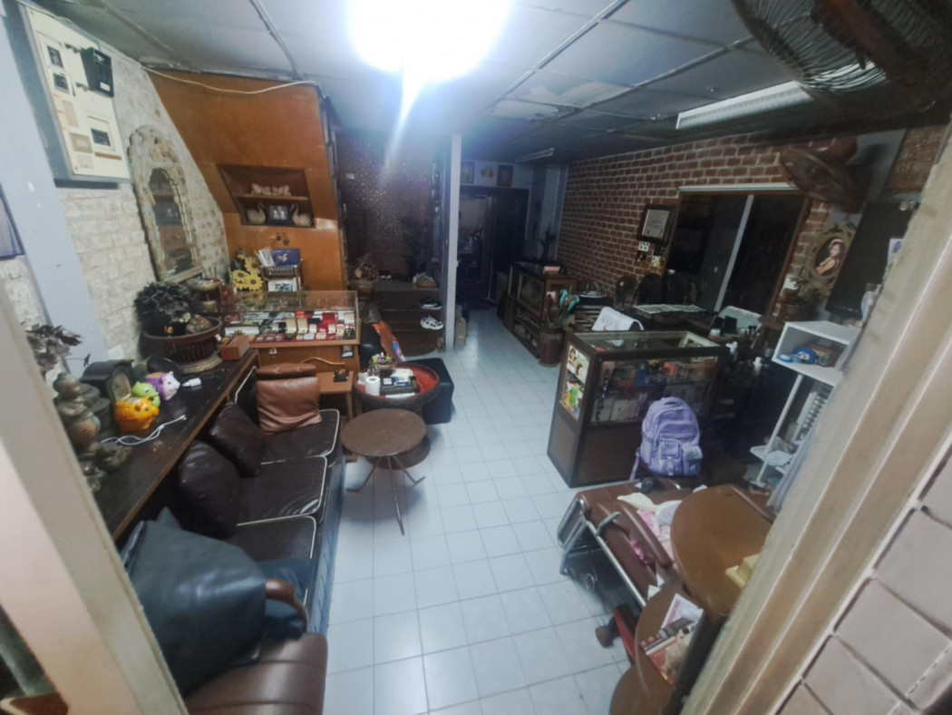 2-storey shophouse for sale, good location, next to the road, Soi Ngamwongwan 43, suitable for business, size 17 sq m. – รูปที่ 3