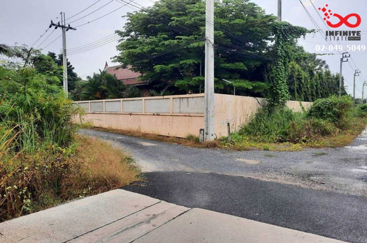 Empty land for sale, 3-0-20 rai, Anamai Ngam Charoen 25, Kanchanaphisek-Rama 2 Road, near the expressway. Empty land for sale, 3-0-20 rai, Anamai Ngam Charoen 25, Kanchanaphisek-Rama 2 Road, near the expressway.