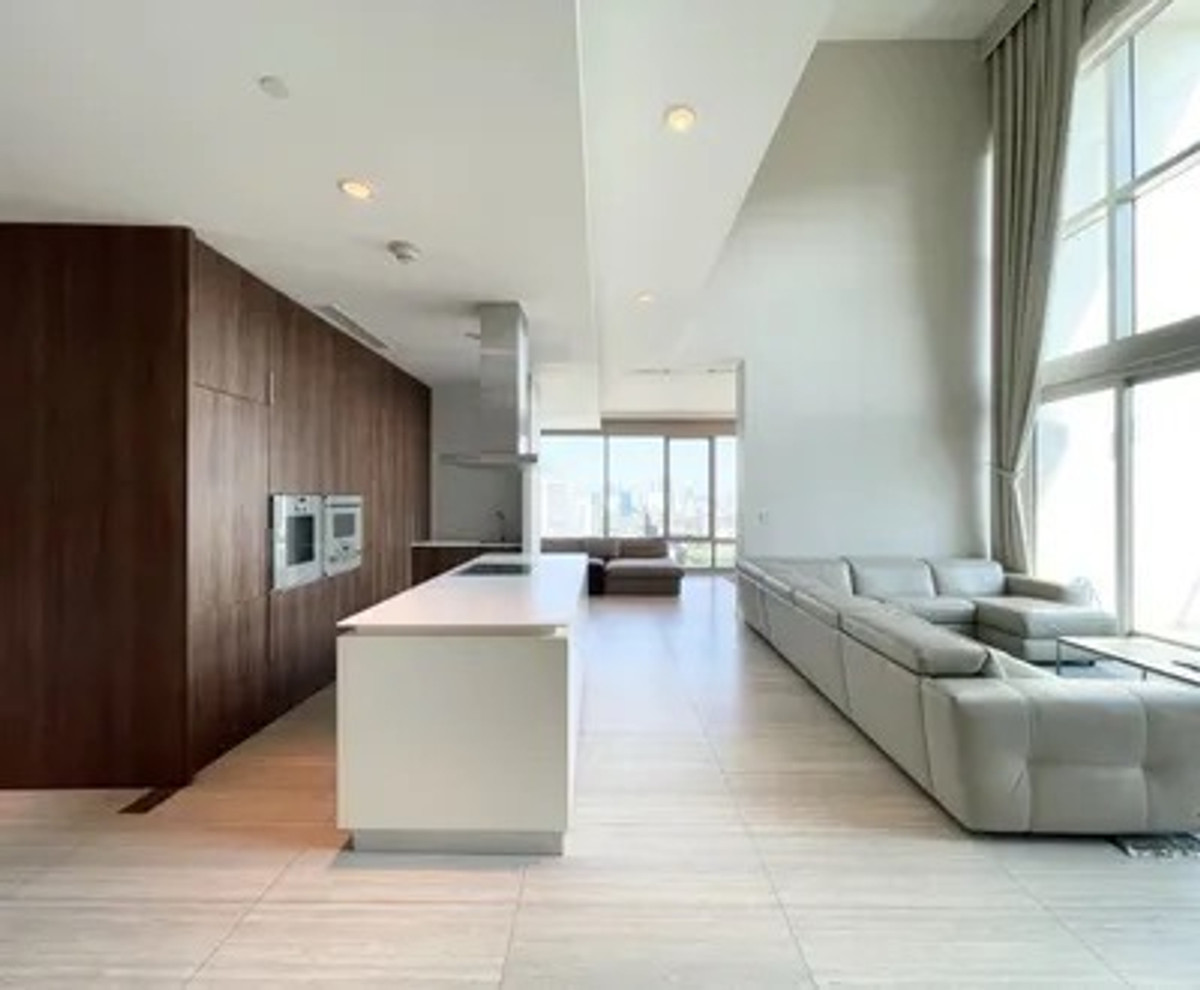 LUXULY 5 BEDROOM  UNIT At RAJADAMRI FOR RENT – รูปที่ 2