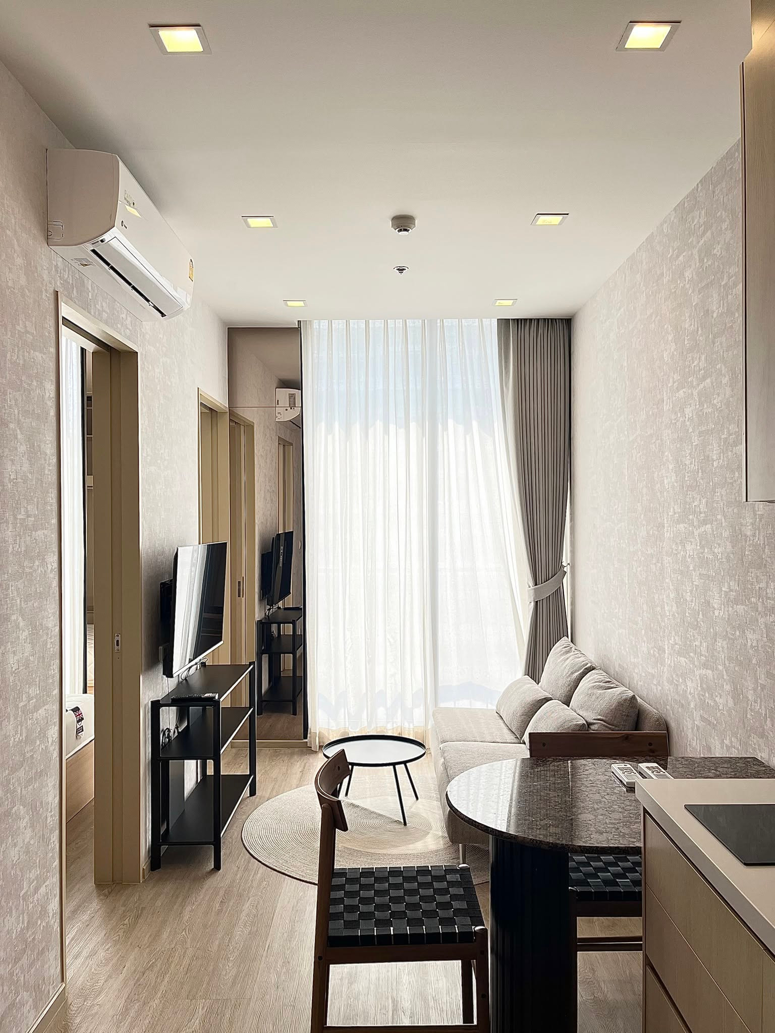Ultimate Phrom Phong Lifestyle! High-Floor 1-BR at Noble State 39 | 500m to EmQuartier & BTS Ultimate Phrom Phong Lifestyle! High-Floor 1-BR at Noble State 39 | 500m to EmQuartier & BTS