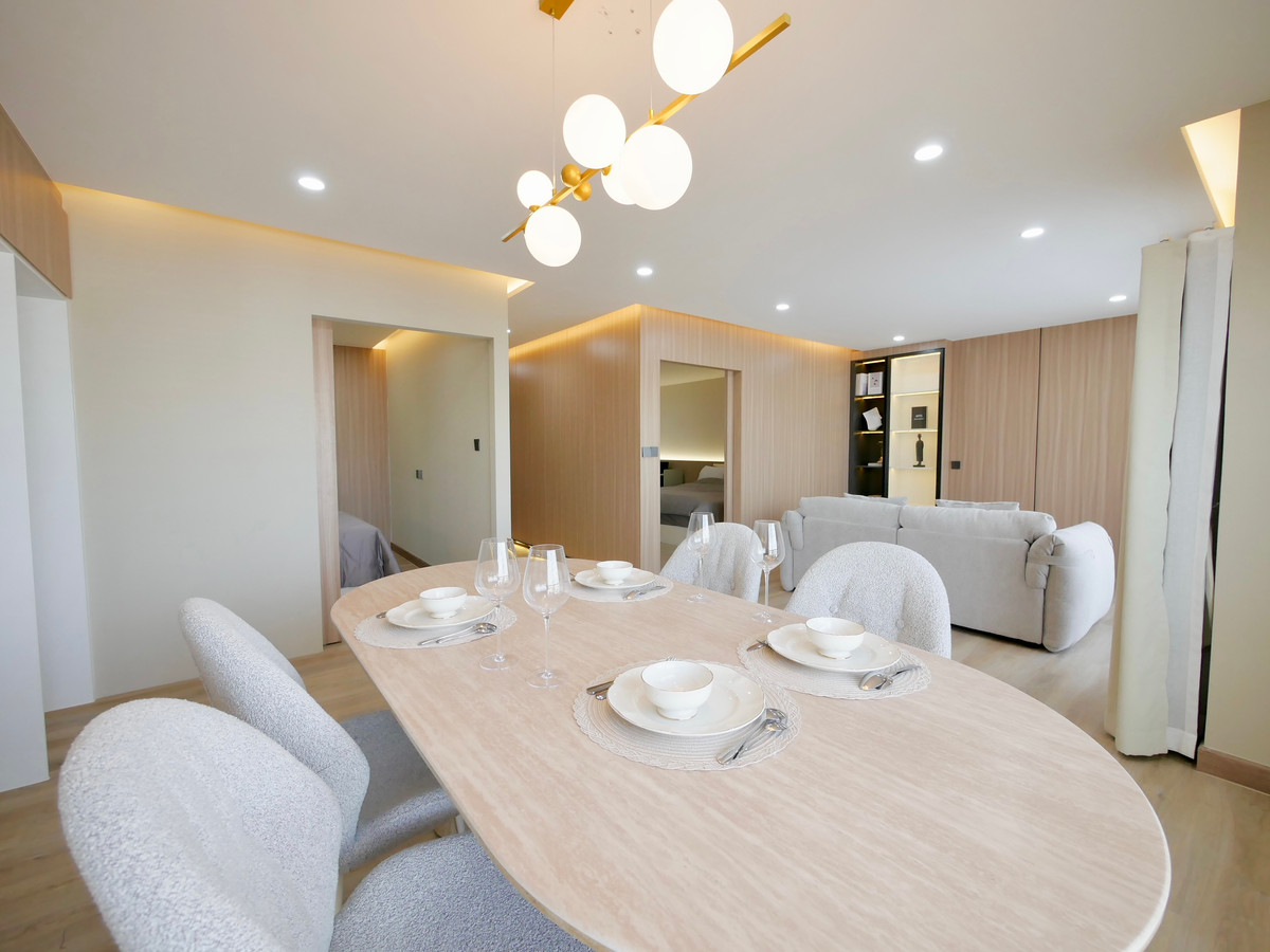 Condo for sale, Winning Tower Sukhumvit 71 (Pridi Banomyong), size 82 sq m, 2 bedrooms, 2 bathrooms, newly renovated, near BTS Ekkamai, BTS Phra Khanong.