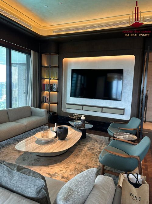 ✨ For Rent: One89 Wireless Condo ✨ 💰 Only 400,000 THB/month