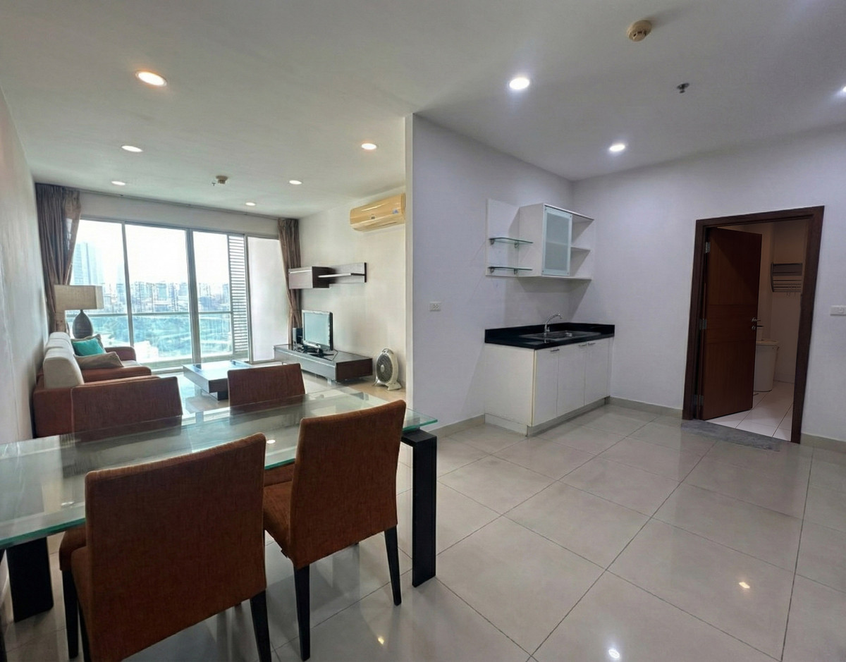 Condo for rent in The Star Estate @ Narathiwas, 1 bedroom, 1 bathroom, 12th floor. Condo for rent in The Star Estate @ Narathiwas, 1 bedroom, 1 bathroom, 12th floor.