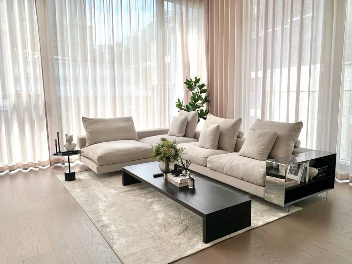 📢👇Super luxury place to live located on Langsuan Road, easily access to Bangkok’s premier shopping, dining, and entertainment districts. Enjoy the best of urban living with proximity to Central Embassy, Gaysorn Village, and Lumpini Park. Fully furnished 📢👇Super luxury place to live located on Langsuan Road, easily access to Bangkok’s premier shopping, dining, and entertainment districts. Enjoy the best of urban living with proximity to Central Embassy, Gaysorn Village, and Lumpini Park. Fully furnished