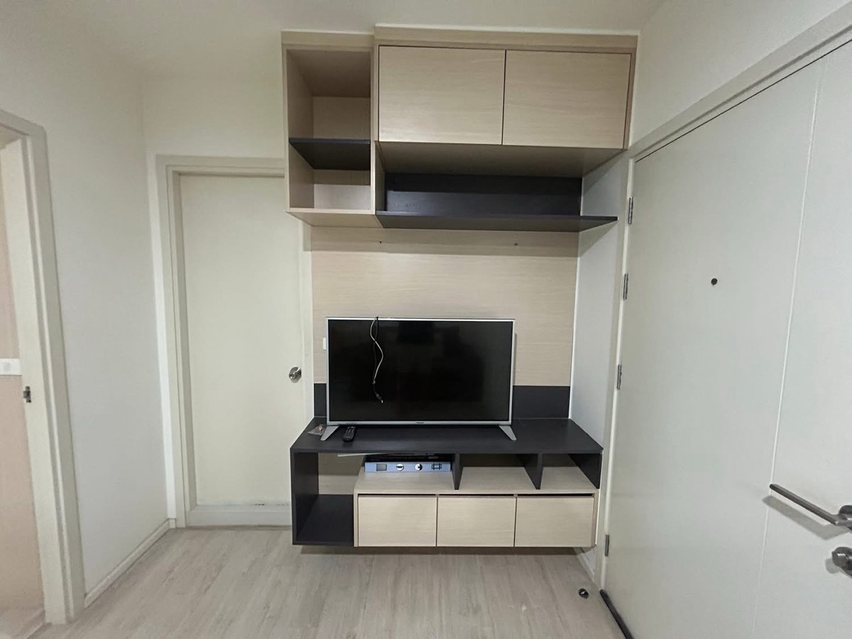 Condo for sale Aspire Sathorn - Tha Phra near BTS Talat Phlu.