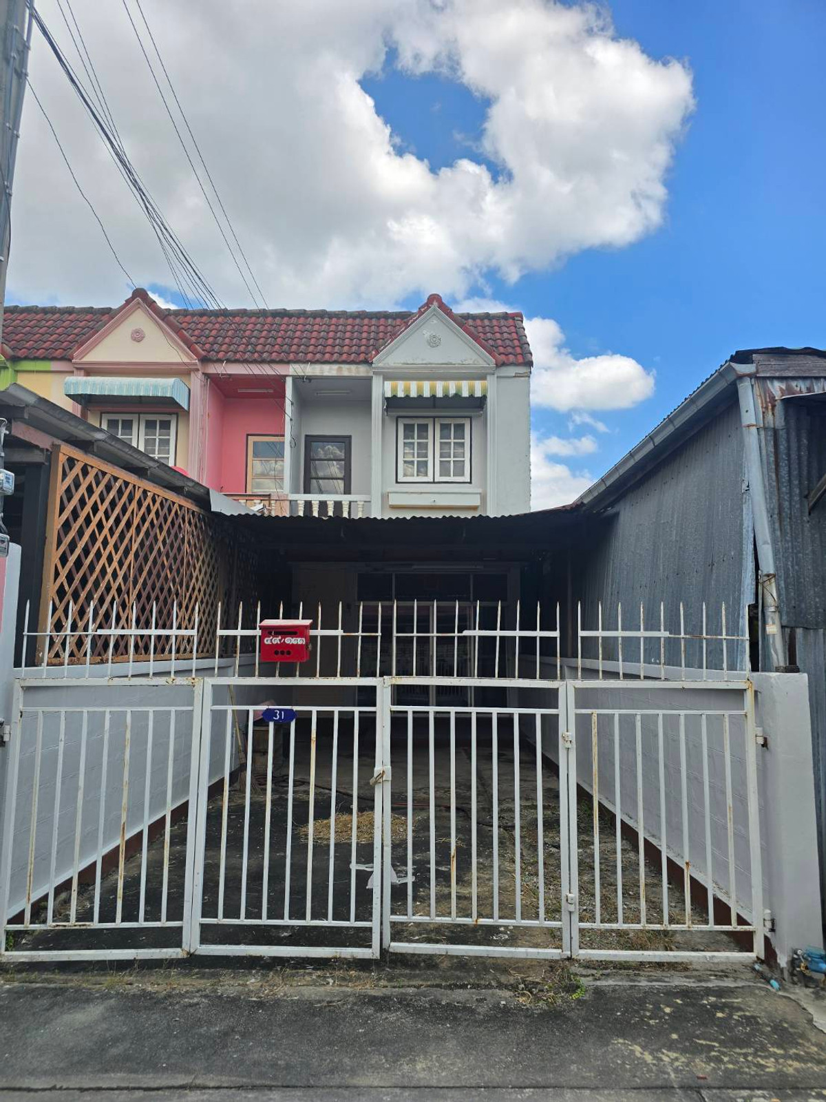 ขายทาวน์เฮ้าส์ 2 ชั้น ใกล้ถนนราชพฤกษ์-นนทบุรี1, หมู่บ้านณรงค์สุขนิเวศน์, ซอยนนทบุรี 6 แยก 6/4 