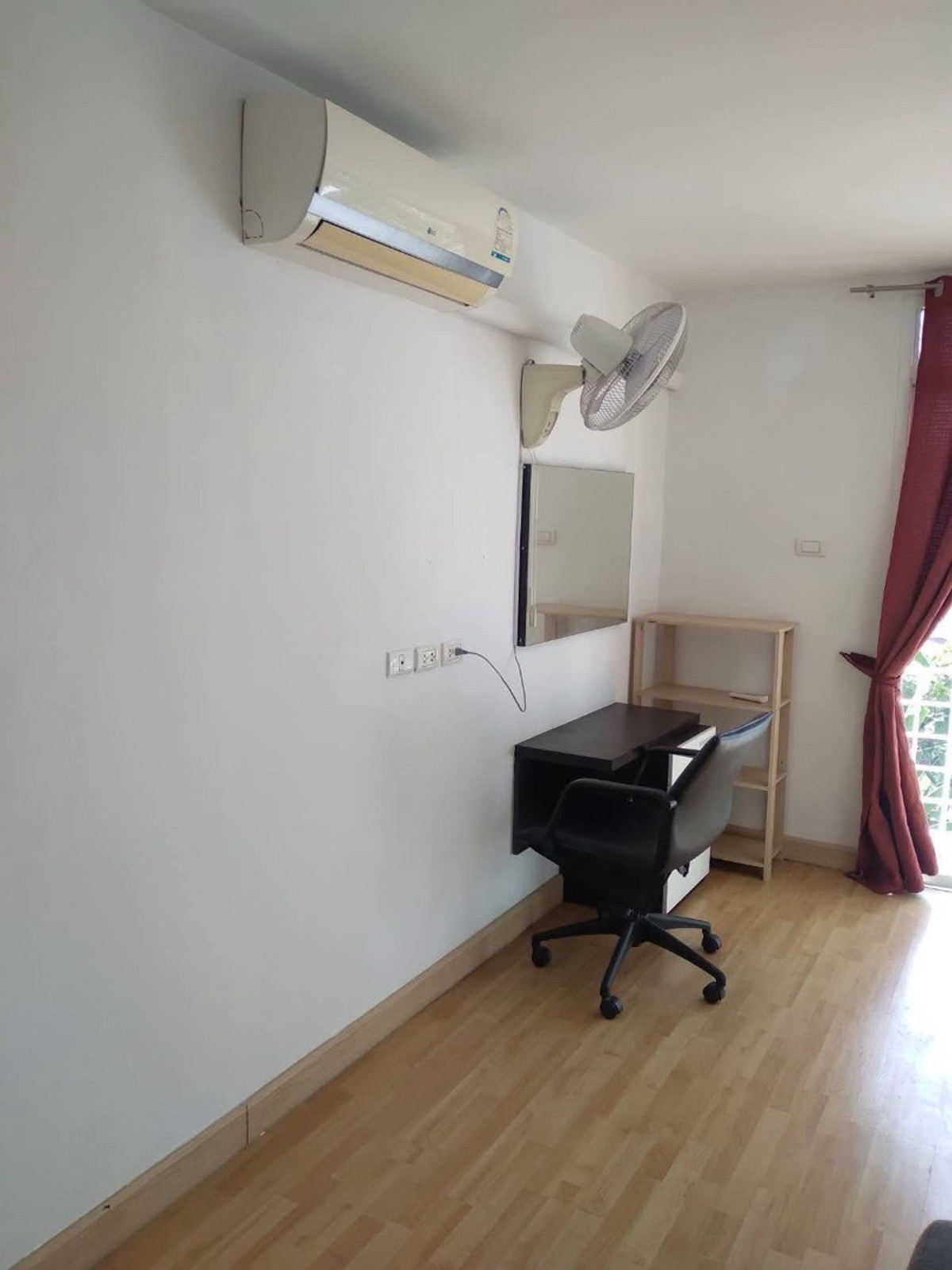 ขาย G One Condo ลาดพร้าว ซอย 1 ห้องมุม