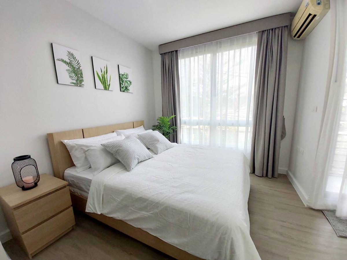 Beautifully decorated room, ready to move in Beautifully decorated room, ready to move in