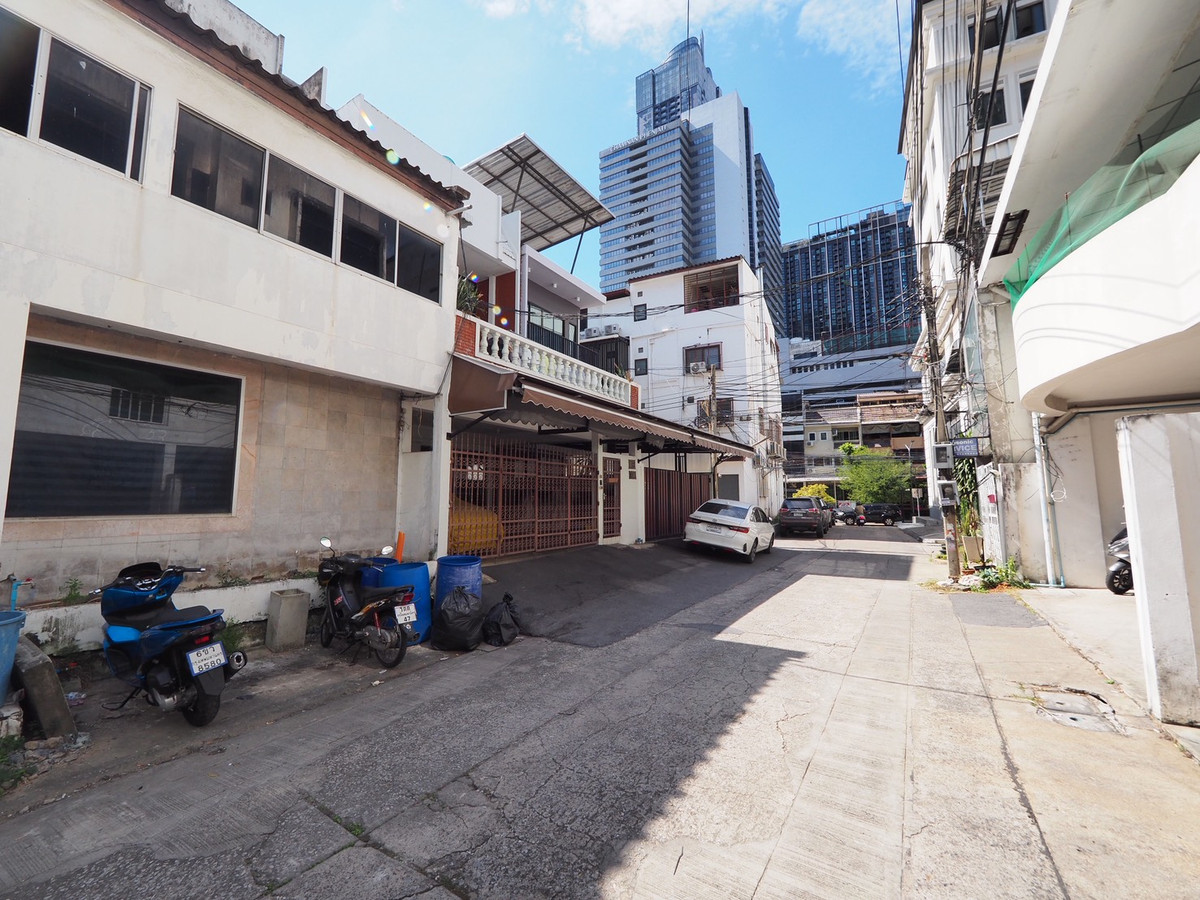 ขายด่วน ที่ดินพร้อมสิ่งปลูกสร้าง 60 ตรว. ซอยทวีมิตร 5 เหมาะสร้างบ้าน ใกล้ถนนพระราม 9 ทำเลดีมาก ใจกลาง CBD  – รูปที่ 2