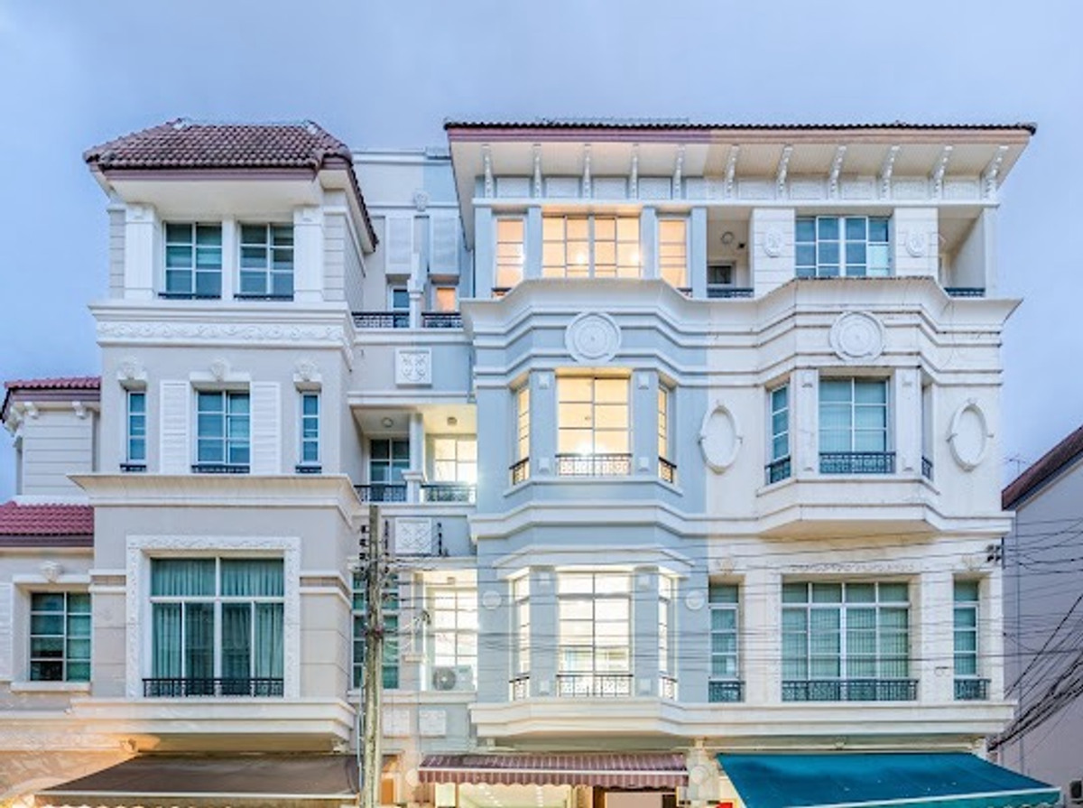 4-story home office for sale with tenants, 35,000 per month, yield 5.8%
