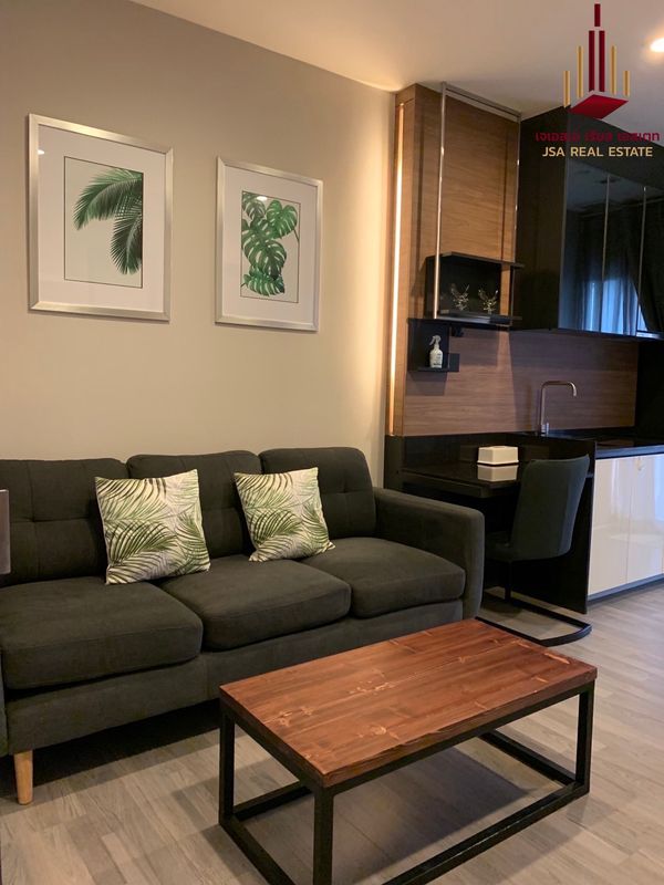 ✨ For  Rent: The Room Sathorn - St. Louis  Condo ✨  💰 Only 19,000 THB/month