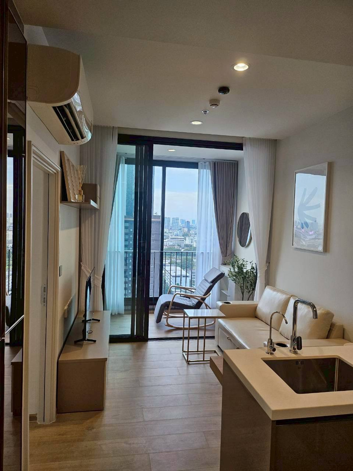 Condo for rent QUINN Sukhumvit 101, fully furnished condo, ready to move in, next to BTS Punnawithi!! Condo for rent QUINN Sukhumvit 101, fully furnished condo, ready to move in, next to BTS Punnawithi!!