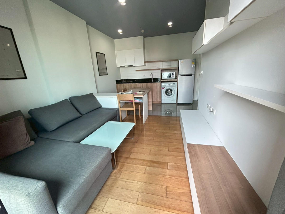 Condo Block 77, room 40 sq m. with closed door to separate rooms | Pool view | 16,900.- Condo Block 77, room 40 sq m. with closed door to separate rooms | Pool view | 16,900.-