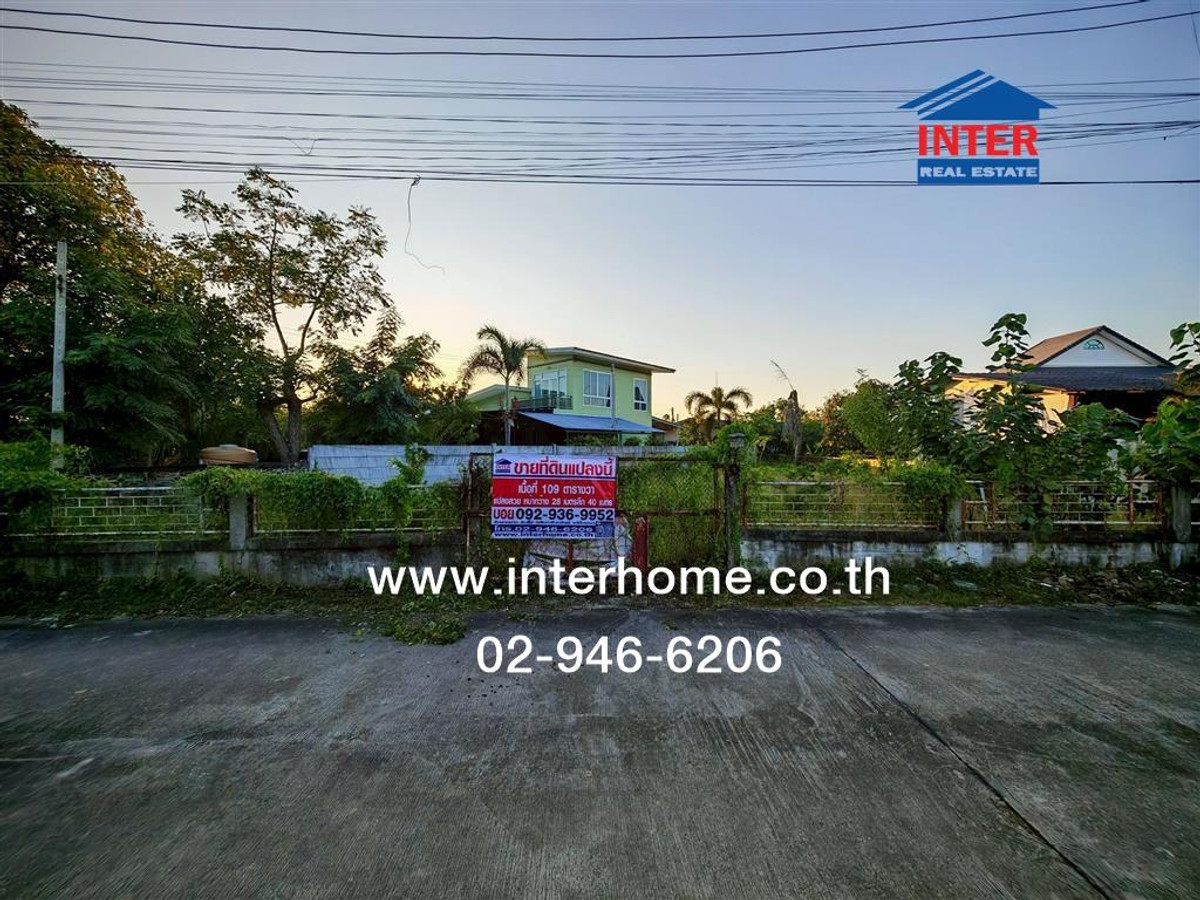 Land + building 109 sq m. Land + building Near Sampathak Temple, Phetkasem Road, Public Works Road, Soi 3, Village No. 4, Nakhon Chai Si, Nakhon Pathom Land + building 109 sq m. Land + building Near Sampathak Temple, Phetkasem Road, Public Works Road, Soi 3, Village No. 4, Nakhon Chai Si, Nakhon Pathom