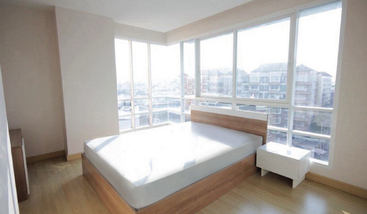 📍Condo for sale Emerald Residence Ratchada✨Convenient transportation, near MRT Huai Khwang, only 500 meters🚆 📍Condo for sale Emerald Residence Ratchada✨Convenient transportation, near MRT Huai Khwang, only 500 meters🚆