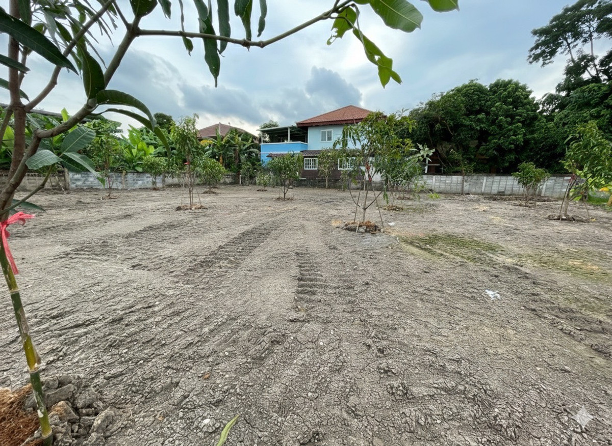 Empty land for rent, beautiful, already filled, good location, next to Soi Bang Waek Road 93, near Thotsakan intersection. Kanchanaphisek Road 165 sq m. front 26*26 m. Empty land for rent, beautiful, already filled, good location, next to Soi Bang Waek Road 93, near Thotsakan intersection. Kanchanaphisek Road 165 sq m. front 26*26 m.