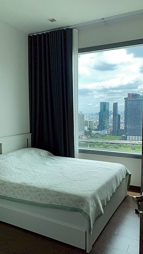 Selling at a loss, corner room, next to MRT Phetchaburi / Q Asoke 2 Bed 46 sq.m. Call 0937890899