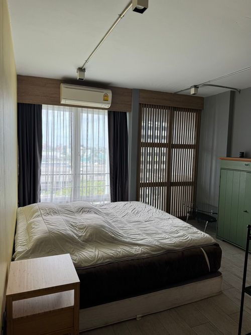 I house condo พระราม 9 เอกมัย full furniture built in ขนาด 57 ตรม.