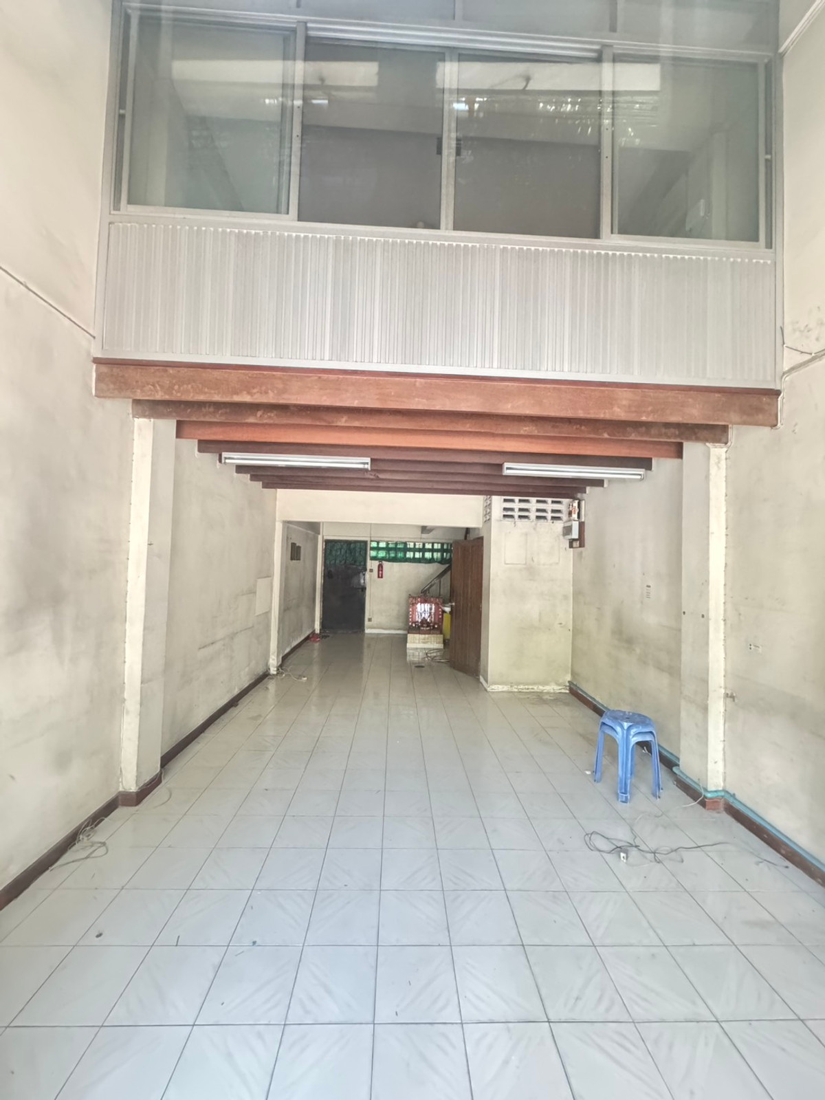 ให้เช่าอาคารพาณิชย์ 4 ชั้น 800 ม. จาก BTS เอกมัย เหมาะทำคาแฟ่ คลินิค – รูปที่ 2