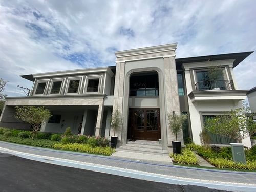 ให้เช่าบ้านเดี่ยว โครงการหรู Grand Bangkok Boulevard สุขุมวิท ศรีนครินทร์ บ้านตัวอย่าง 5 ห้องนอน