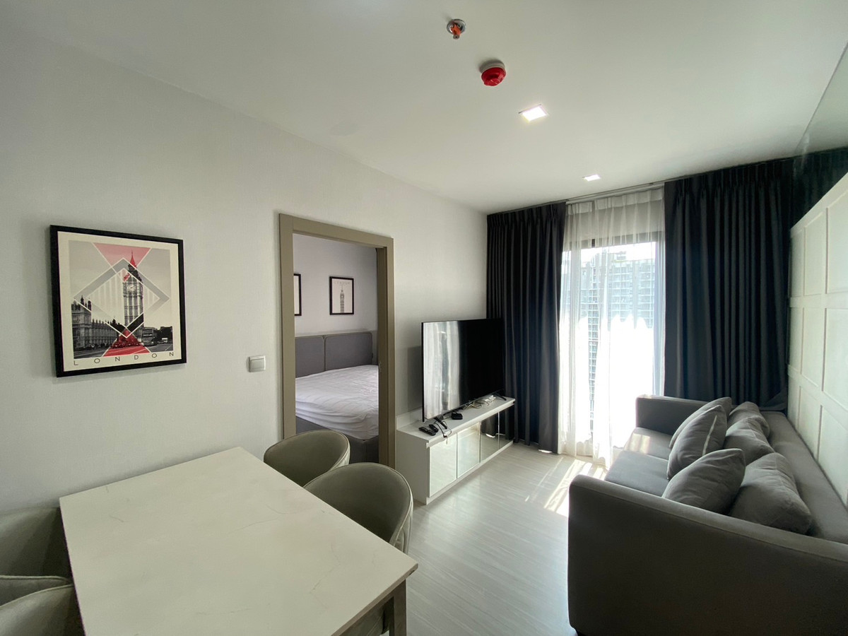 ForRent! Life Asoke Rama9 Condo From MRT Rama9 300 m. 2 bedrooms 1bathroom 45 Sq.m. 28,000 per month ForRent! Life Asoke Rama9 Condo From MRT Rama9 300 m. 2 bedrooms 1bathroom 45 Sq.m. 28,000 per month