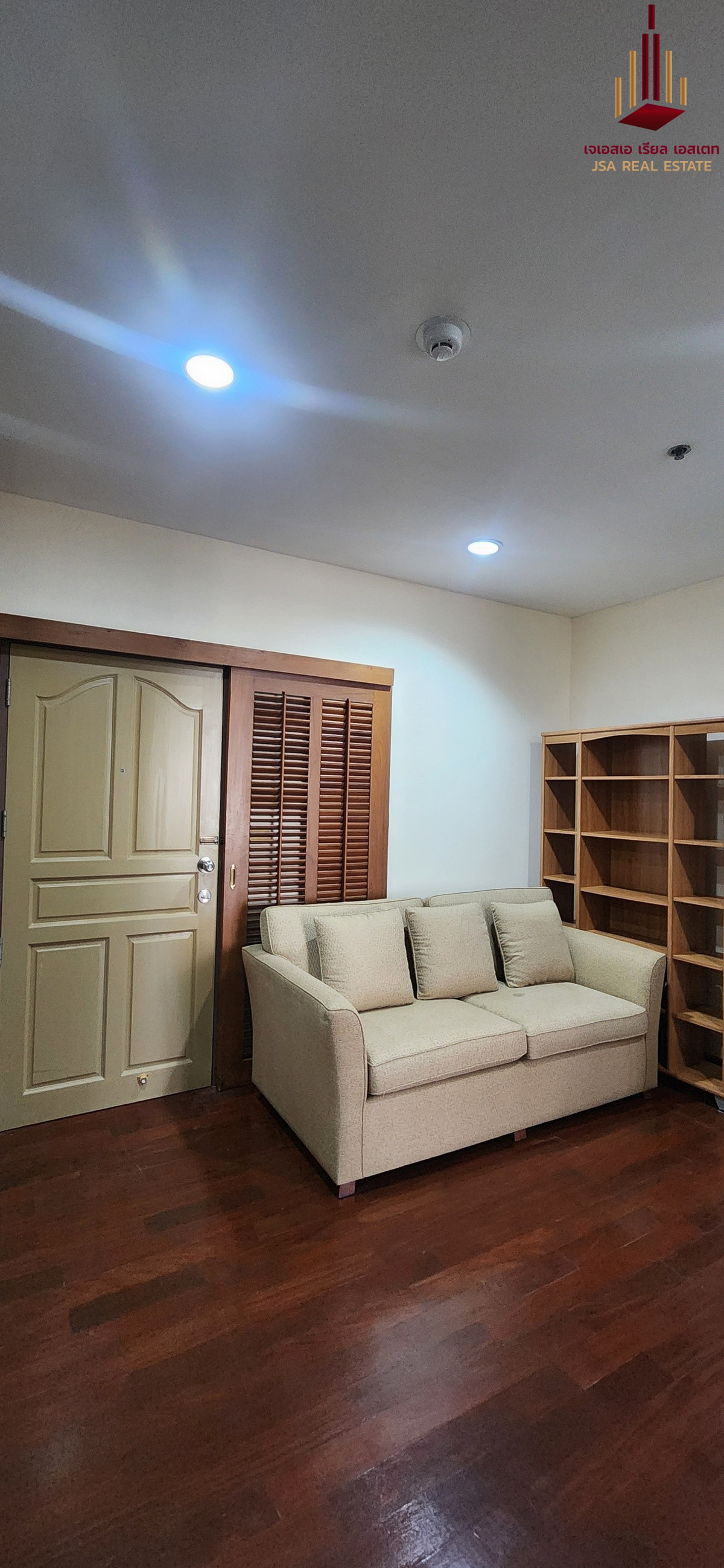 ✨ For Rent: Pathumwan Resort Condo ✨ 💰 Only 31,000 THB/month